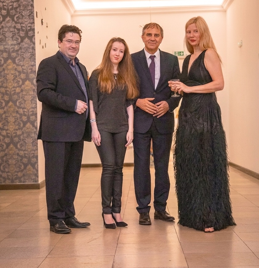 Wiesław Małucha, Valentina Lisitza i Alice Power
